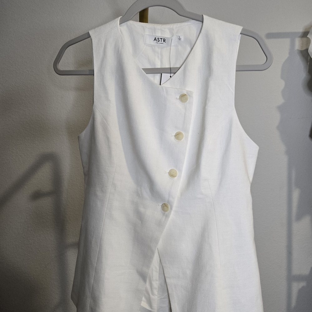 ASTR Off-White Asymmetrical Button Blouse Size S